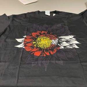 Colorado Sunflower Black Shirt. Size XXL